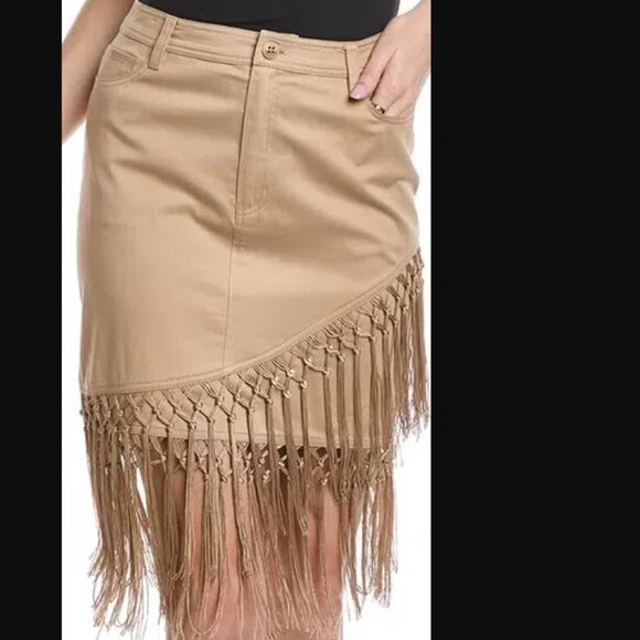 New Trina Turk Zola Skirt. Size 4 - Picture 1 of 4